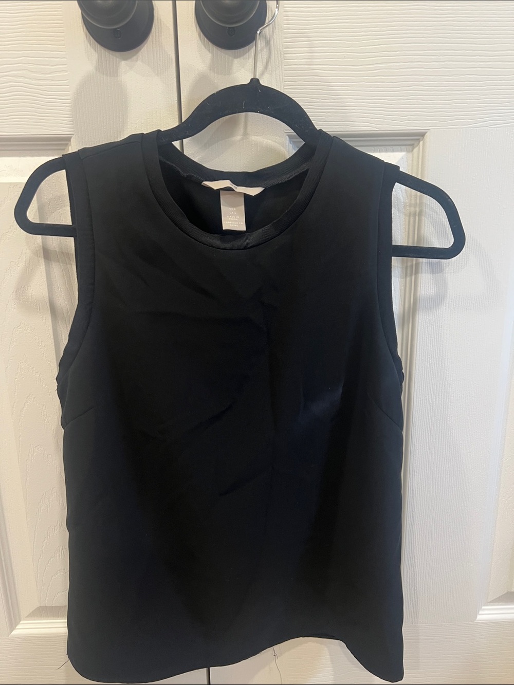 H&M Black Sleeveless Tank Top with Crew Neck
